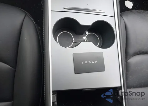 2023 Tesla Model Y Awd/Long Range Dual Motor All-Wheel Drive из США, поврежденный, VIN 7SAYGDEE7PF851849